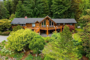 Lodge-Style Retreat 10 Acres King Beds